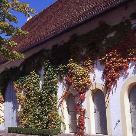 Markgraeflich Badischer Gasthof Schwanen Salem  Buitenkant foto